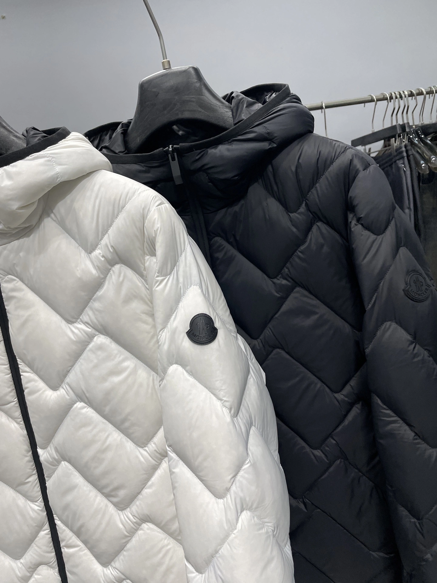 wg.luxury-- 7o9385r Down jacket nylon 2colour item: E-F000J1337-2